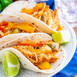 Crock Pot Chicken Fajitas (+video)