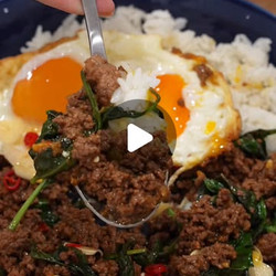 Stir Fried Beef With Basil