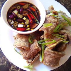Fish Cracklings (tuna Skin Chicharon)