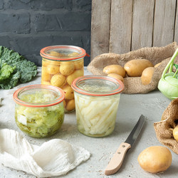 Kohlrabi, Kartoffeln Und Frühwirsing Einkochen