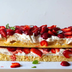 Strawberry Brita Cake