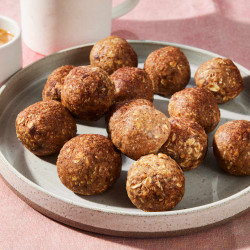 Apple &amp; Peanut Butter Energy Balls