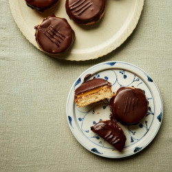 Passion Fruit Jaffa Cakes
