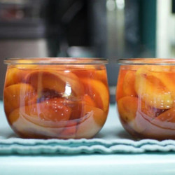 Home Canned Peaches In Fruit Juice