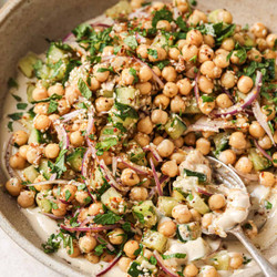 Mediterranean Chickpea Salad