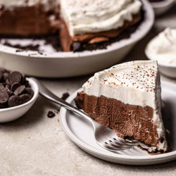 No Bake Chocolate Pie