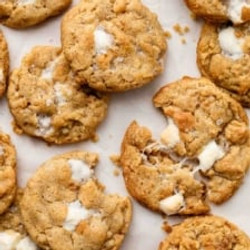 Brown Butter Marshmallow Crispy Cookies