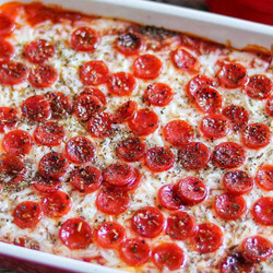 My Mom's Famous 4-ingredient Pizza Dip