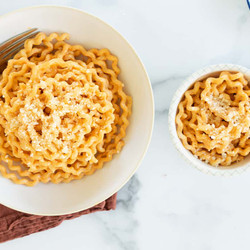 Easy Red Pepper Pasta