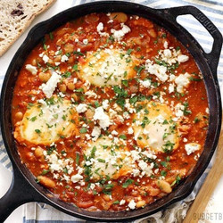 Smoky White Bean Shakshuka