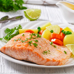 Healthy Poached Salmon Recipe With Apricot Sauce