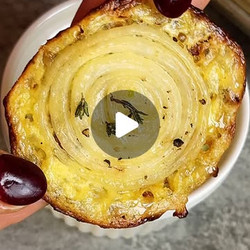 Crispy High-protein Onion Flatbread Bites