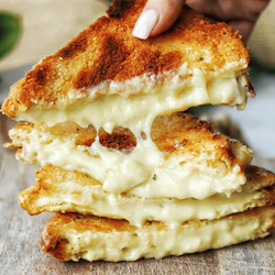 Amazing Melty Vegan Mozzarella