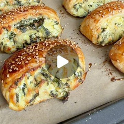Spinach And Feta Puff Pastry Rolls