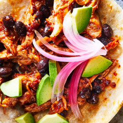 Slow Cooker Chipotle-honey Chicken Tacos