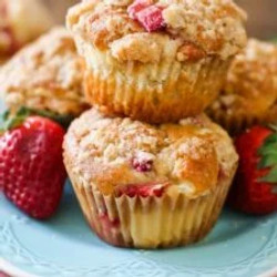 Strawberry Cheesecake Muffins