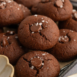 Almond Flour Cocoa Cookies