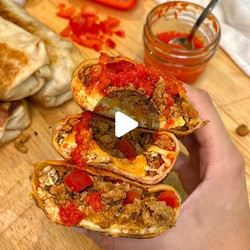 Roasted Red Pepper Chicken Breakfast Burritos