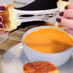 Nordstrom Creamy Tomato Soup With Grilled Cheese Sliders
