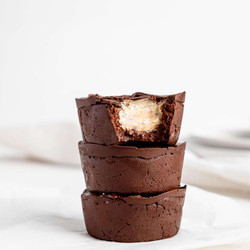 Mini Chocolate Salted Caramel Cheesecakes