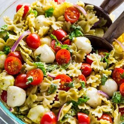 20-minute Tomato, Basil, And Mozzarella Pasta Salad