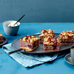 Beeren-mohn-schmandkuchen Rezept | Dr. Oetker
