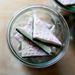 4-ingredient Peppermint Bark
