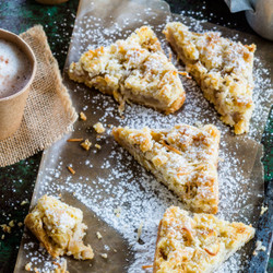 Feijoa Crumble Slice