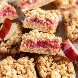 Rhubarb Crumble Bars
