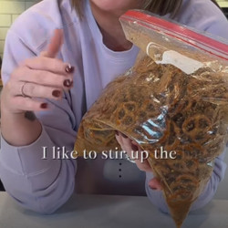 Seasoned pretzels