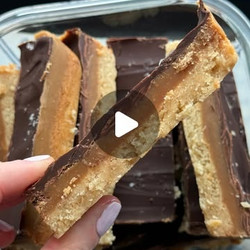 Healthy Peanut Butter Caramel Chocolate Bars