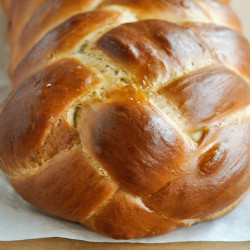 A Beginner’s Guide To Challah Bread
