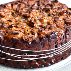 4-ingredient Baileys Condensed Milk Fruit Cake Recipe