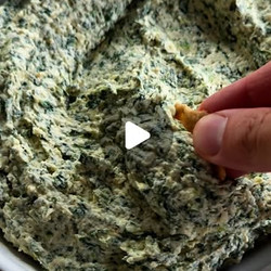 Spinach-artichoke Hummus