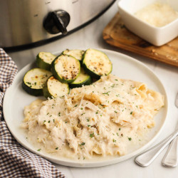Crock Pot Chicken Alfredo Lasagna