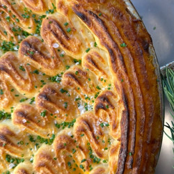 Shepherd’s Pie With Golden Piped Mash