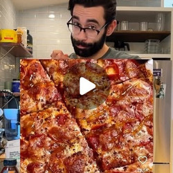 Sriracha Honey Chicken Crust Pizza