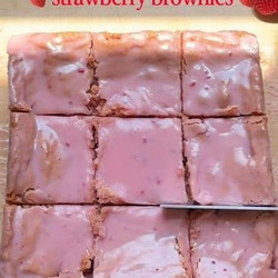 Strawberry Brownies With White Chocolate Glaze