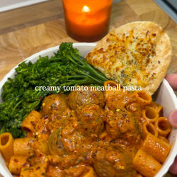 Creamy Tomato Meatball Pasta