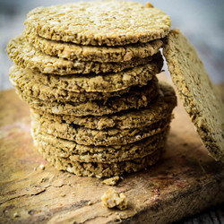 Super Easy Traditional Scottish Oatcakes