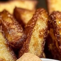 Air Fried Apple Wedges With Caramel Whipped Cream Dipping Sauce