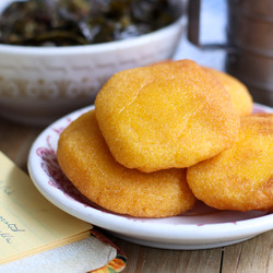 Old-school Hot Water Cornbread