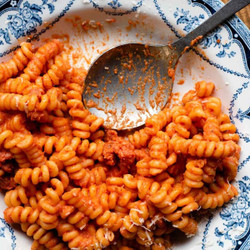 Sausage tomato pasta