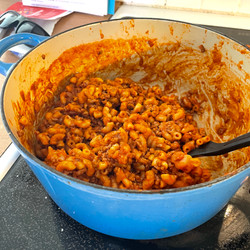 Macaroni Party In A Pot.Hamburger Helper. Vivaldi.