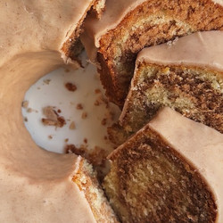 Cinnamon Roll Bundt Cake
