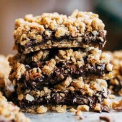Chocolate Toffee Crumble Bars