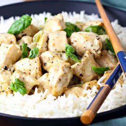 Basil Chicken With Coconut Curry Sauce