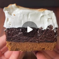 S'mores Brownies With Italian Meringue