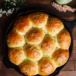 Herbed Potato Rolls