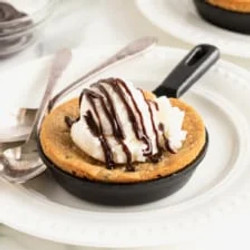 Mini Skillet Chocolate Chip Cookie Sundaes